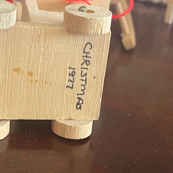 Vintage 70’s wood Christmas ornaments set of 6 - Picture 4 of 9